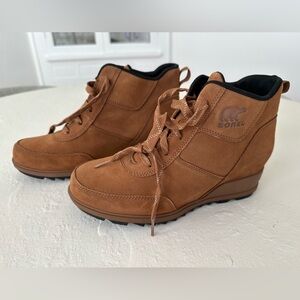 Sorel Wedge Booties Women’s Size 9